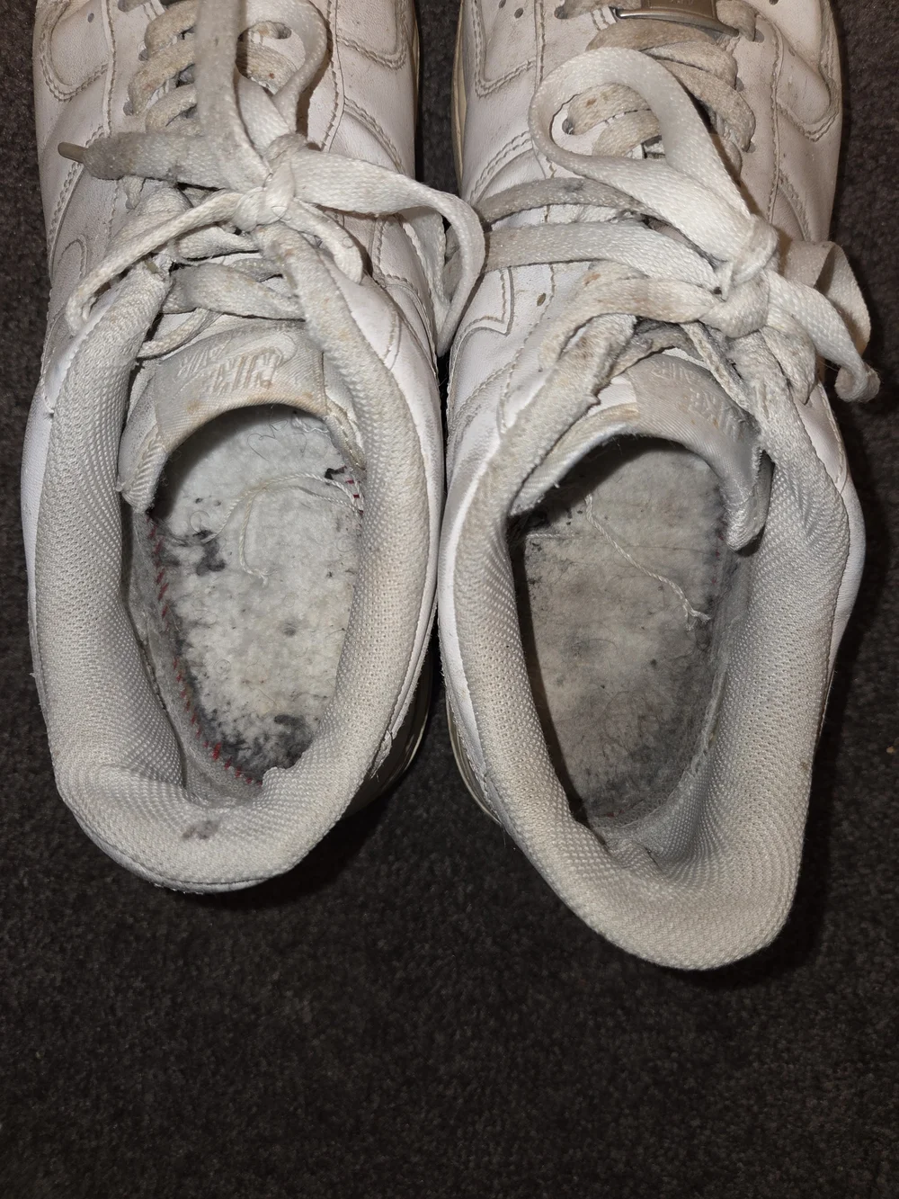 Nike Men’s White Leather Low-Top Sneakers